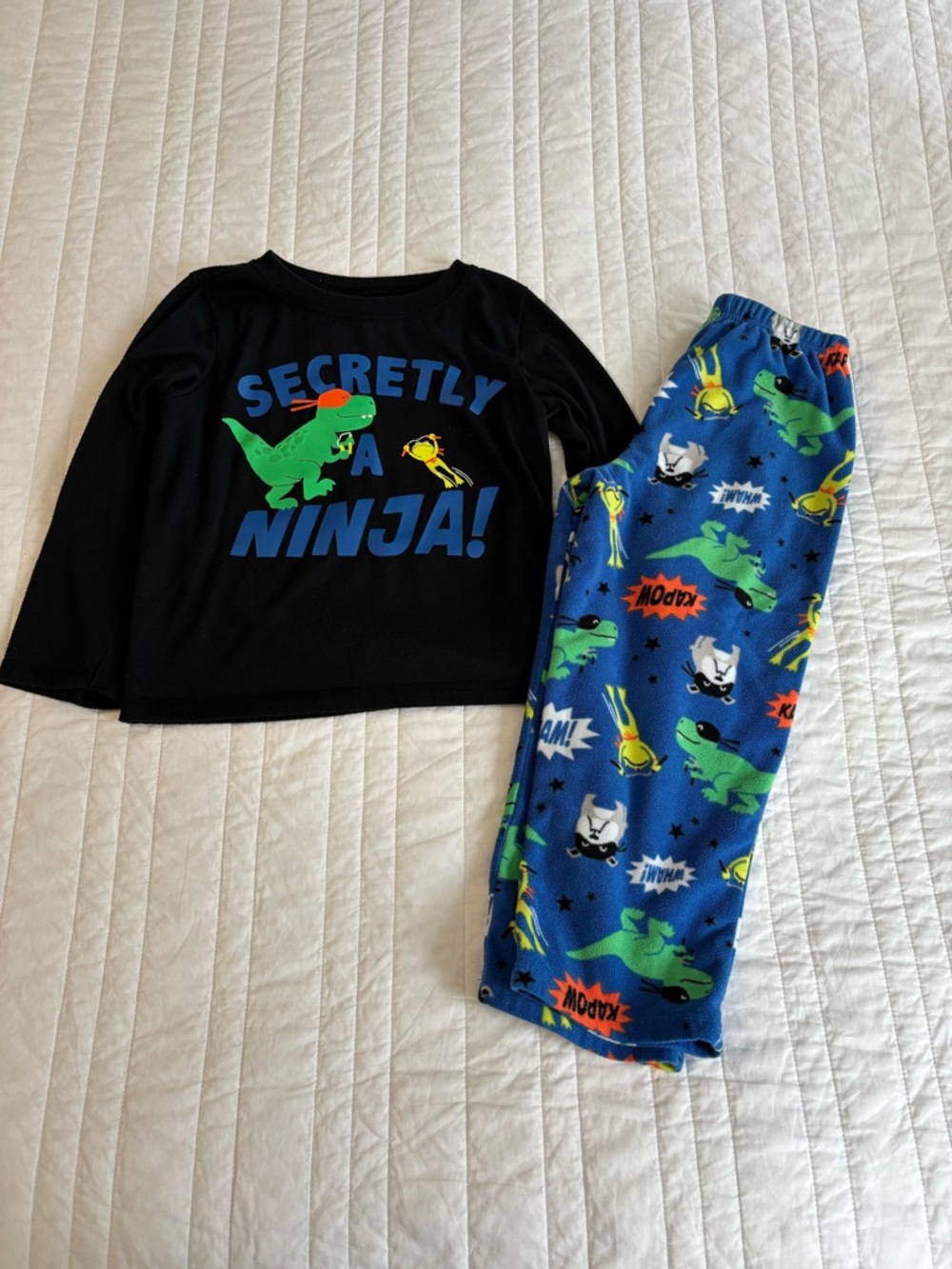 Carter’s Pajama Set